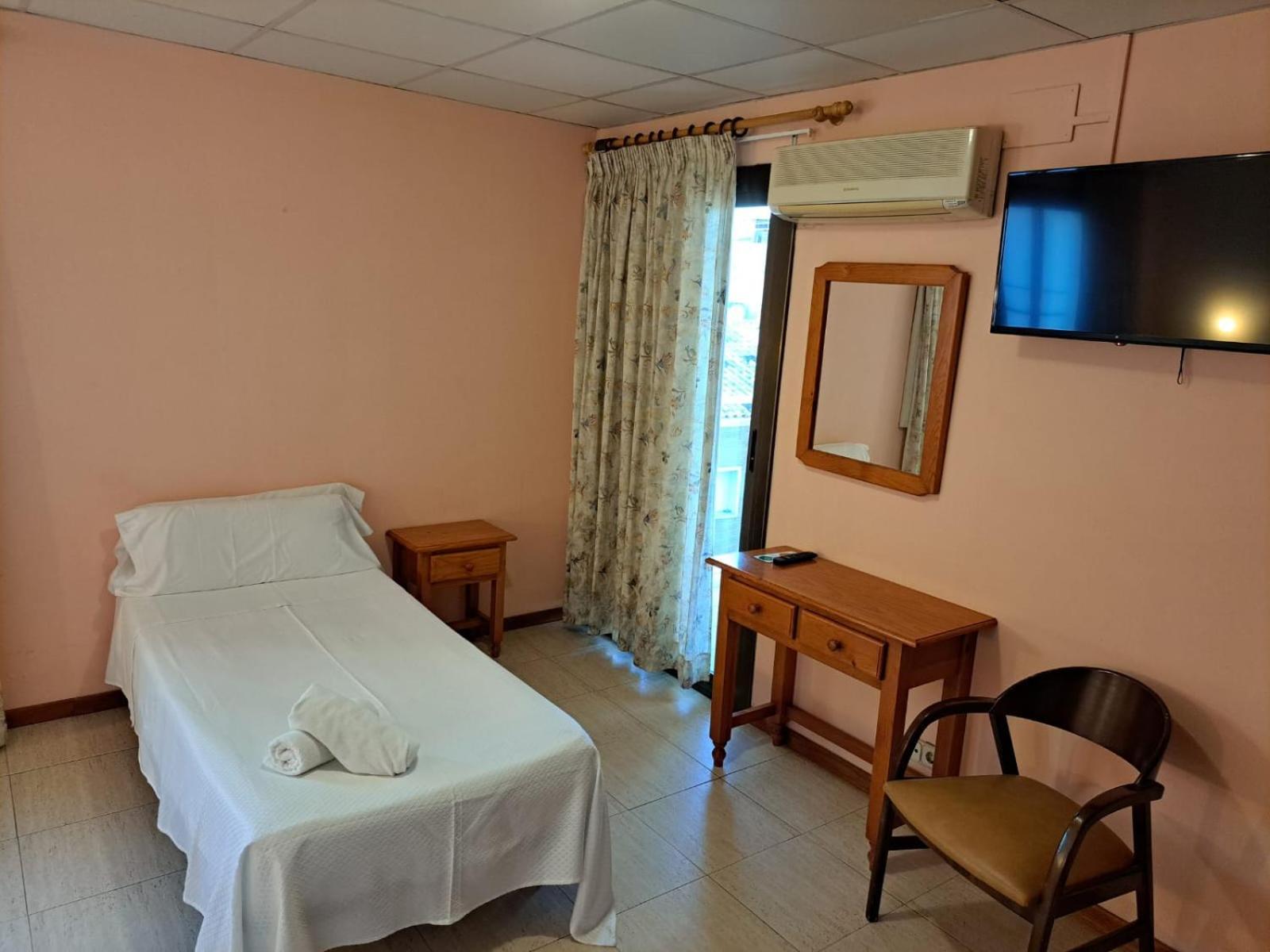 Vintage Hotel Mercedes Lloret de Mar Extérieur photo
